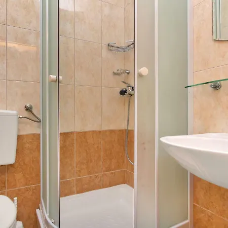 Rubin-13 By Interhome Apartment Selca kod Bogomolja
