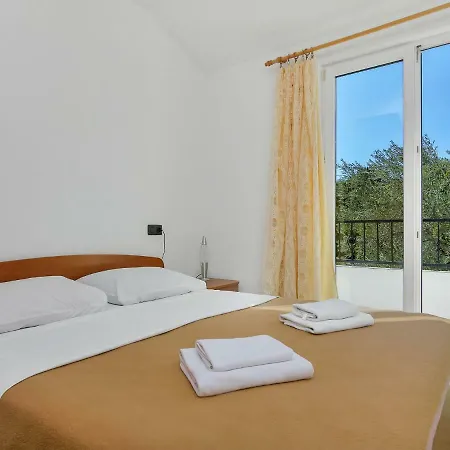 Appartamento Rubin-13 By Interhome