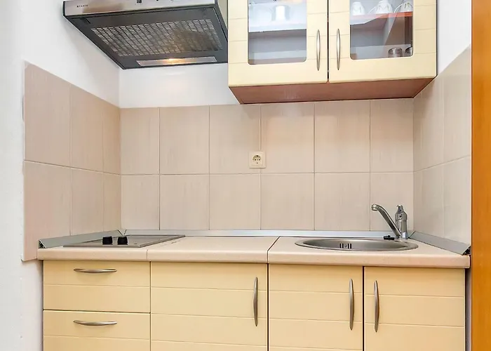 Rubin-13 By Interhome *