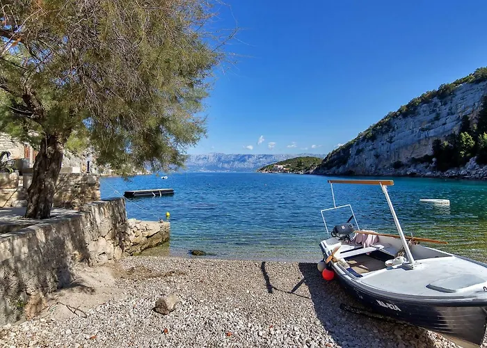 Rubin-13 By Interhome * Selca kod Bogomolja